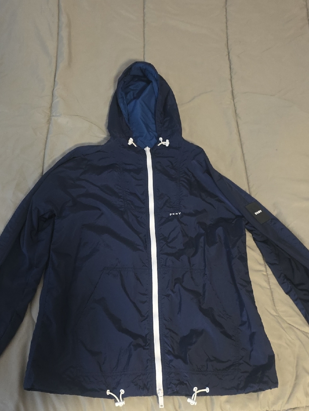 DKNY Men’s Navy Hooded Windbreaker with White Zip